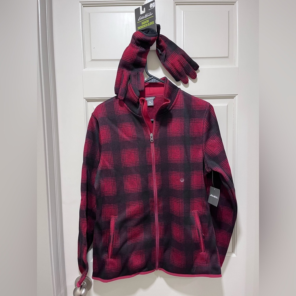 NWT Eddie Bauer 3 Piece Bundle Women’s black&red Fleece, Gloves, Headband Sz. MD